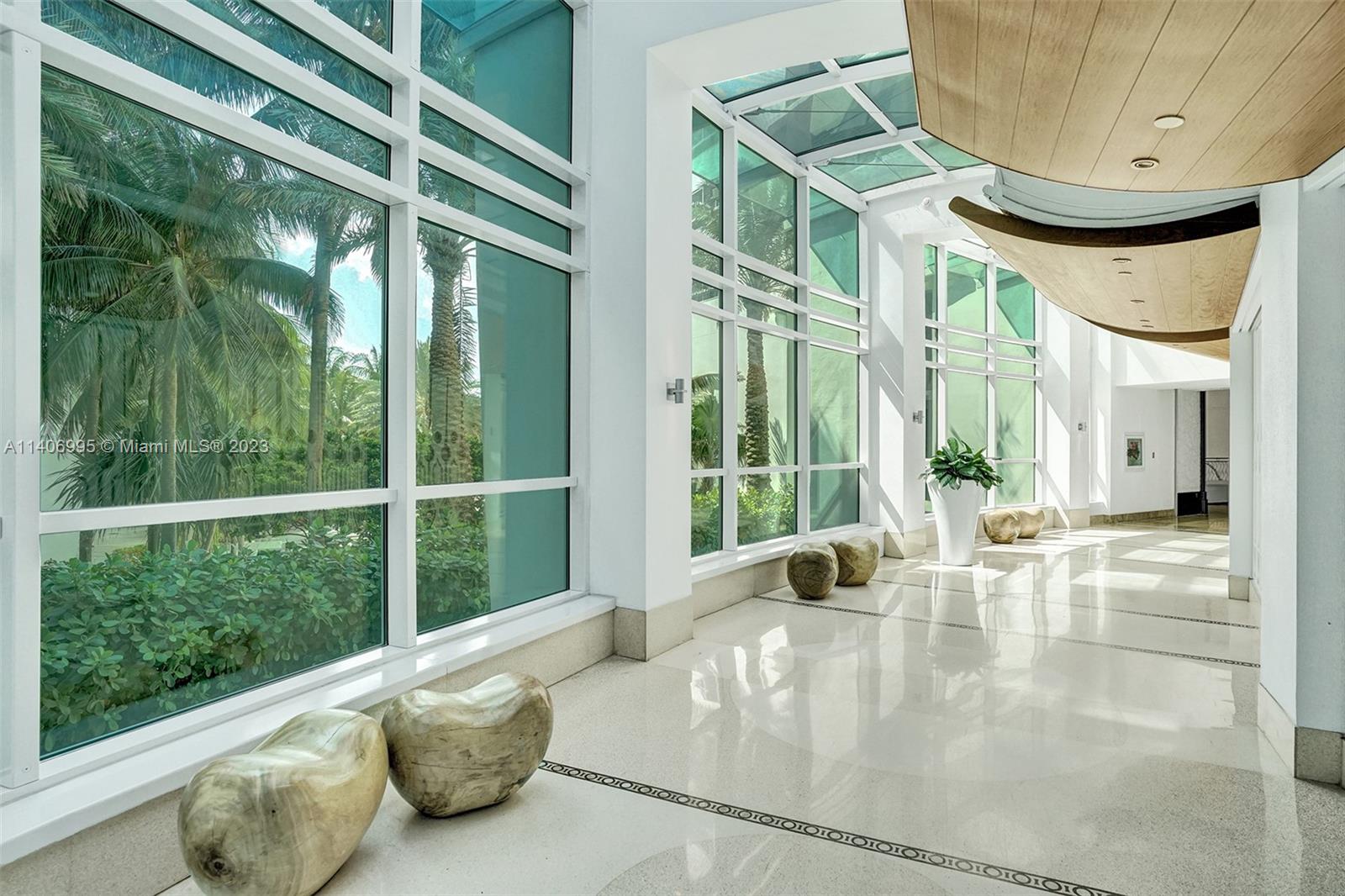 FONTAINEBLEAU II CONDO - Residential