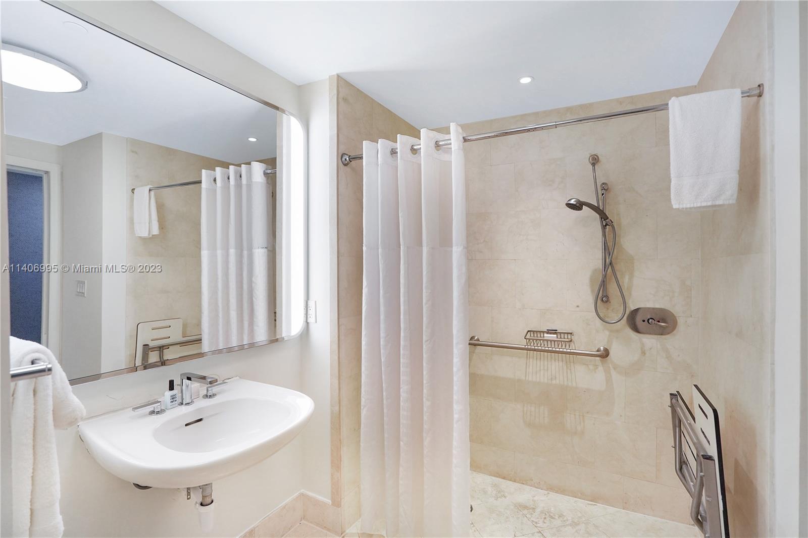 FONTAINEBLEAU II CONDO - Residential