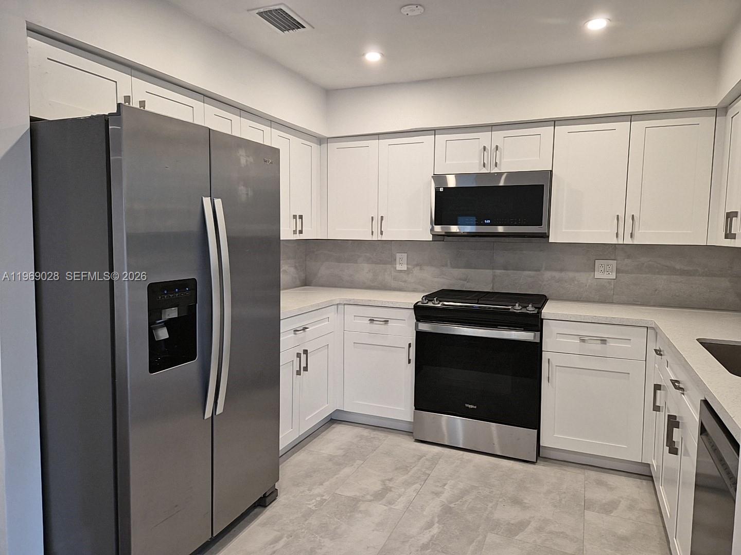 LAKEVIEW HEIGHTS NO 2 - Residential