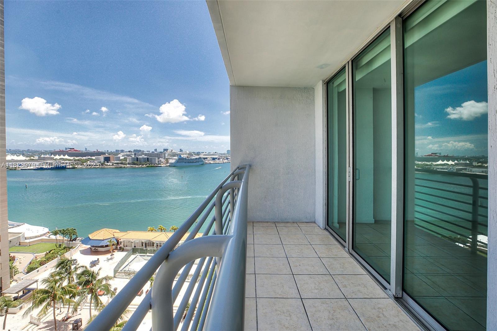 335 S Biscayne Blvd 1700
