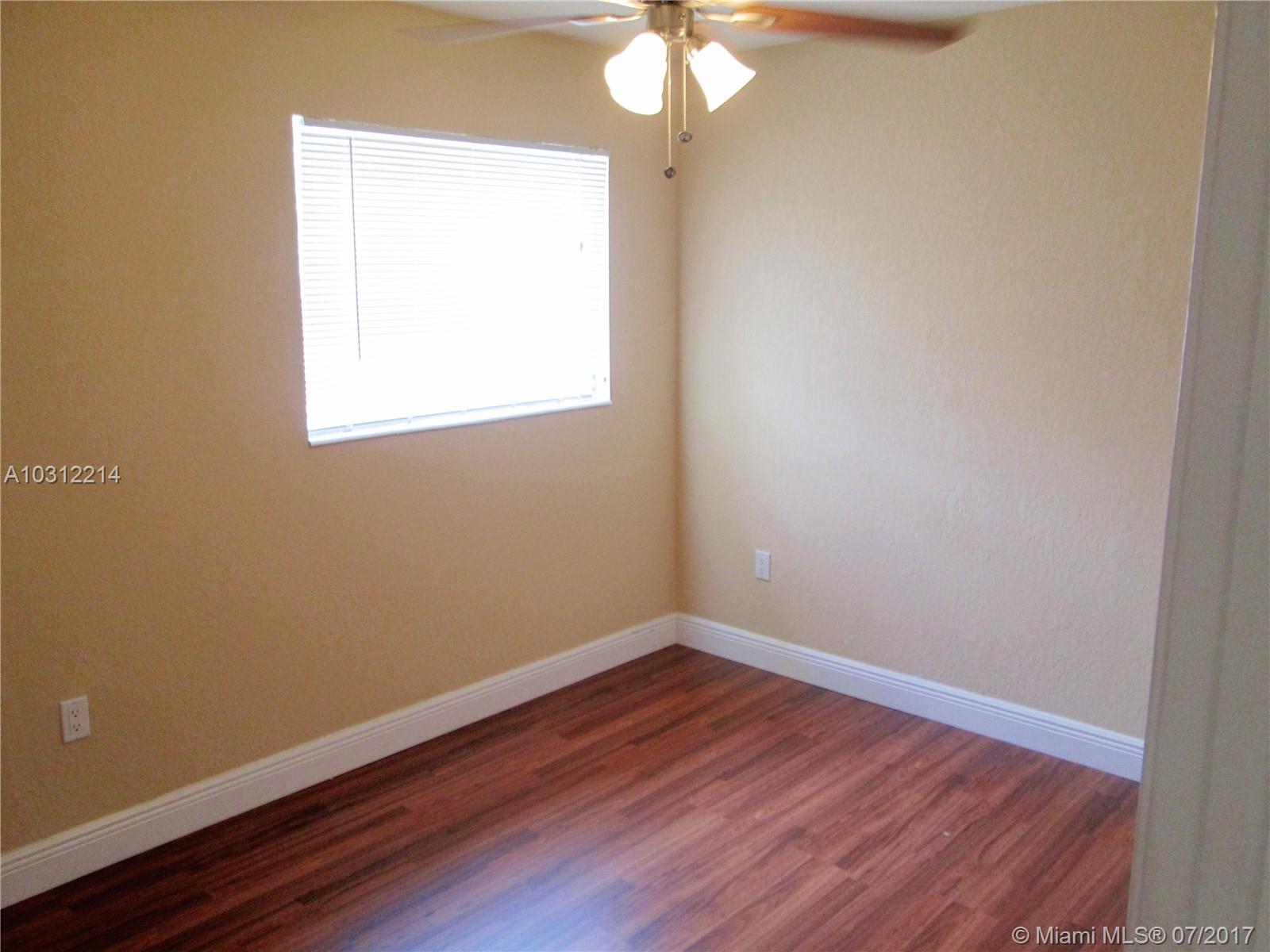 SUNRISE GOLF VILLAGE SEC - Residential