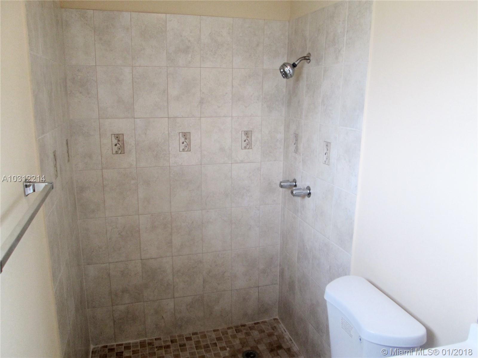 SUNRISE GOLF VILLAGE SEC - Residential