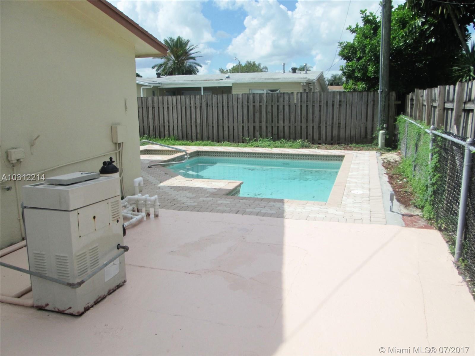 SUNRISE GOLF VILLAGE SEC - Residential