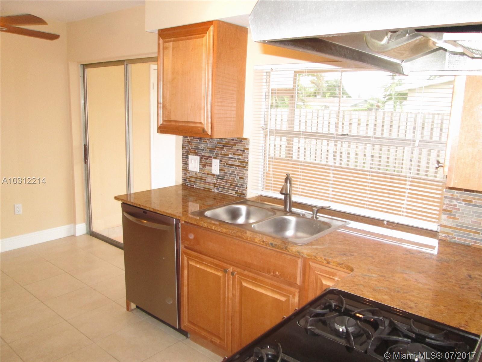 SUNRISE GOLF VILLAGE SEC - Residential