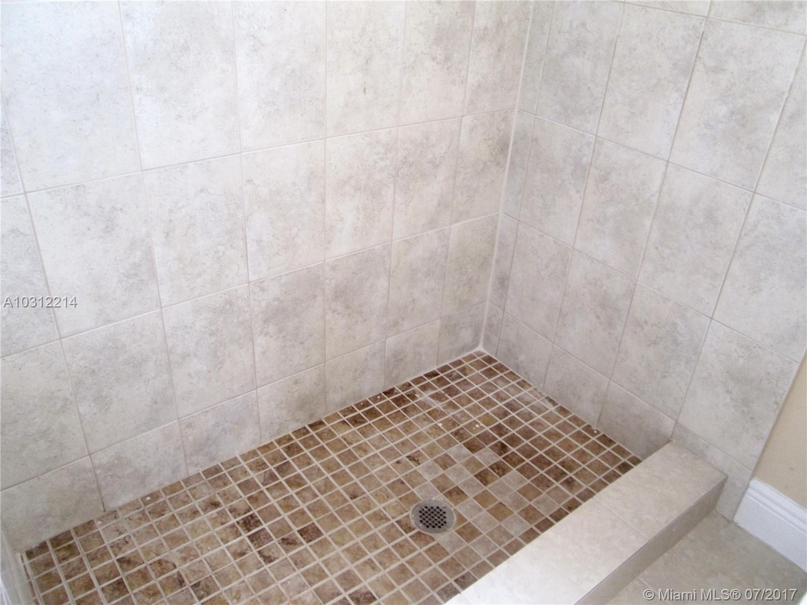 SUNRISE GOLF VILLAGE SEC - Residential