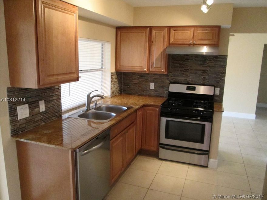 WEST SUNRISE, CORNER LOT WITH POOL, RENOVATED KITCHEN WITH GRANITE COUNTERS, NEW BATHS, WOOD FLOORING, KNOCK DOWN, FENCED YARD WITH POOL. GREAT LOCATION AND PRICE. PER OWNER FINISHED LIVING SPACE MUCH LARGER APPROXIMATELY 1900 SQFT UNDER AIR.