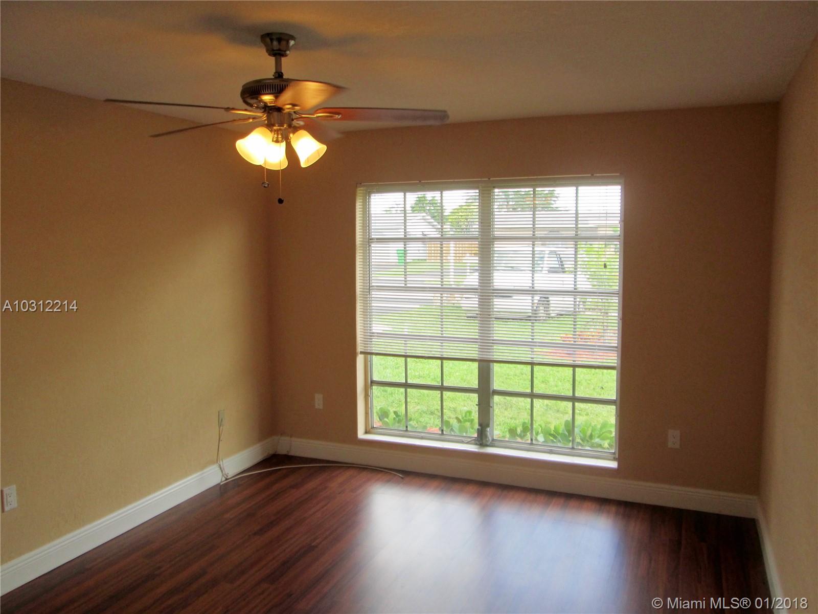 SUNRISE GOLF VILLAGE SEC - Residential