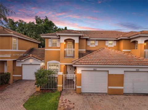 2817 NW 99th Ter Sunrise FL 33322