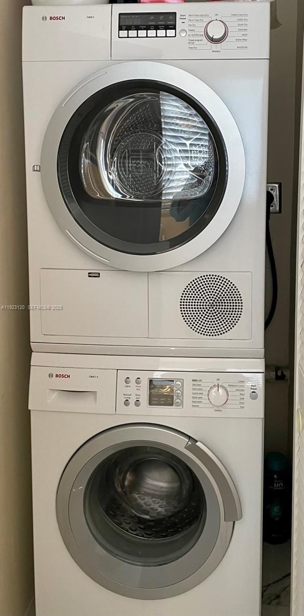 WATERS EDGE HOUSE CONDO - Residential Lease