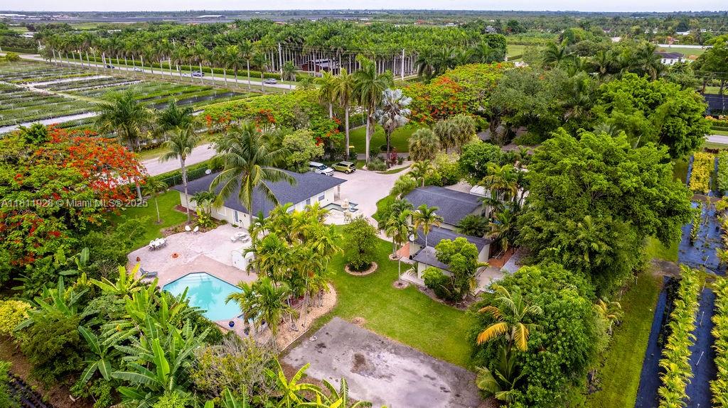 3 56 38 1.23 AC M/L N1/3 O - Residential