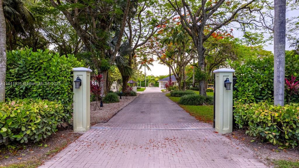 3 56 38 1.23 AC M/L N1/3 O - Residential