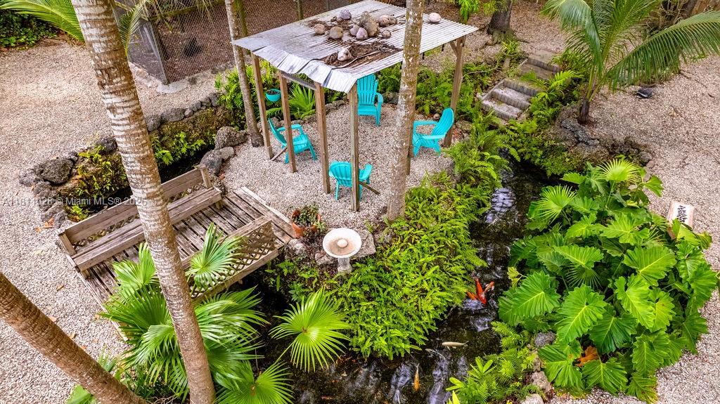 3 56 38 1.23 AC M/L N1/3 O - Residential