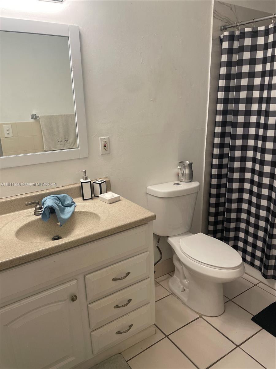 3 56 38 1.23 AC M/L N1/3 O - Residential