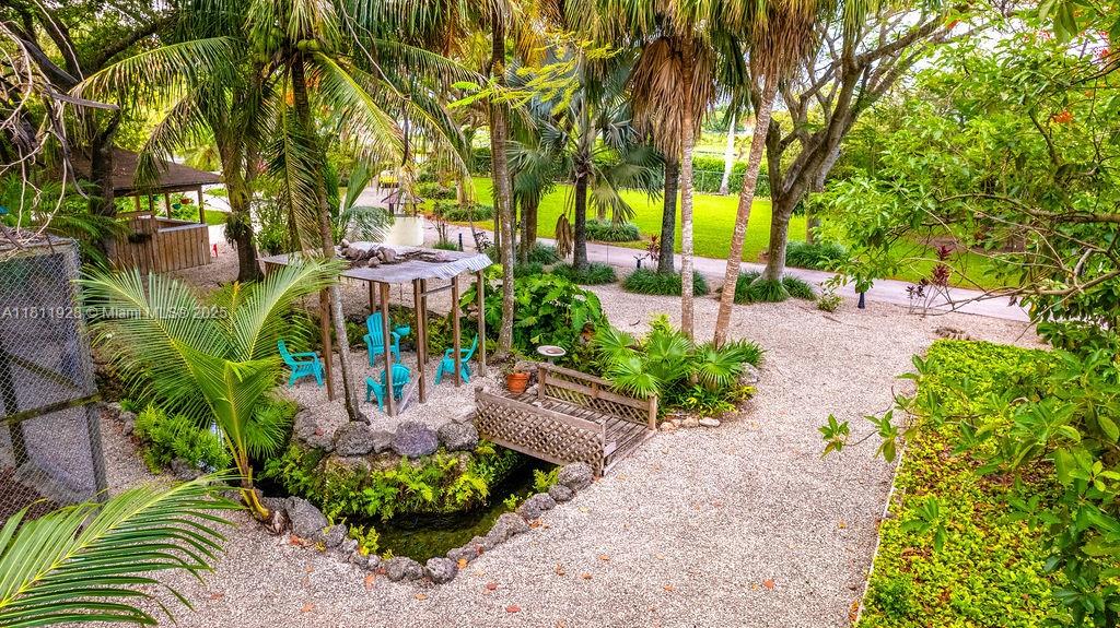 3 56 38 1.23 AC M/L N1/3 O - Residential