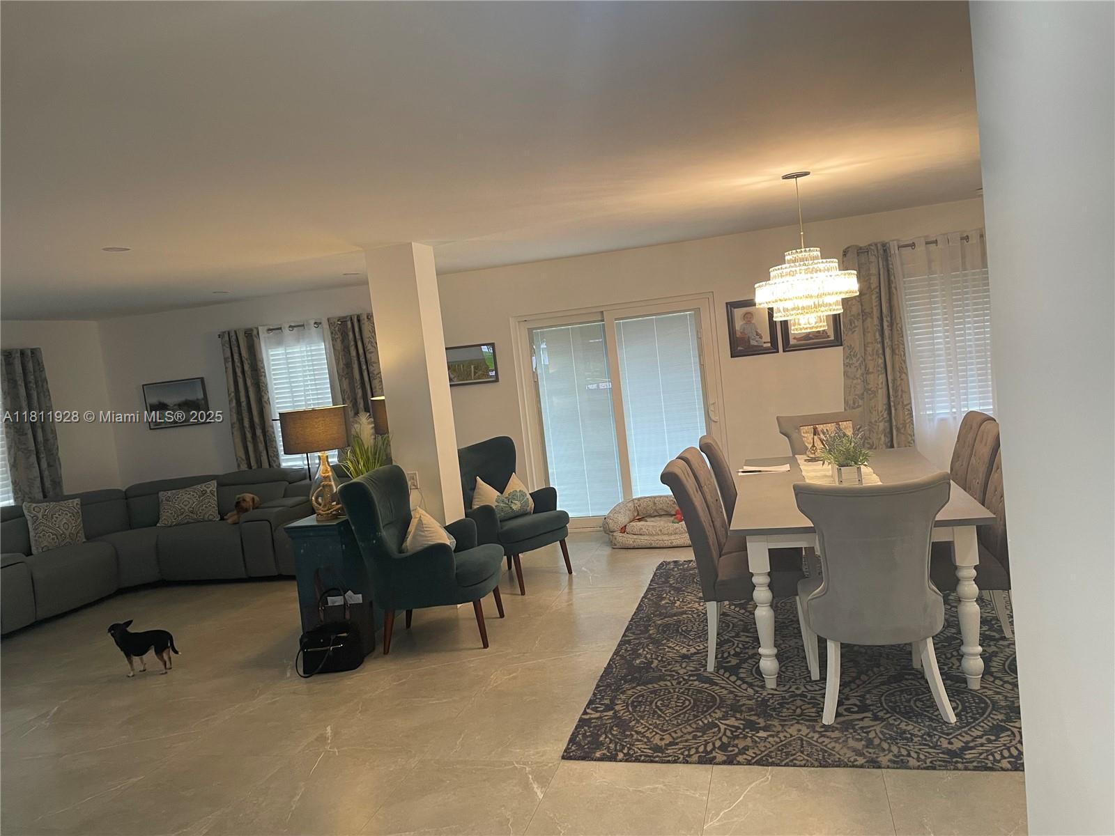 3 56 38 1.23 AC M/L N1/3 O - Residential