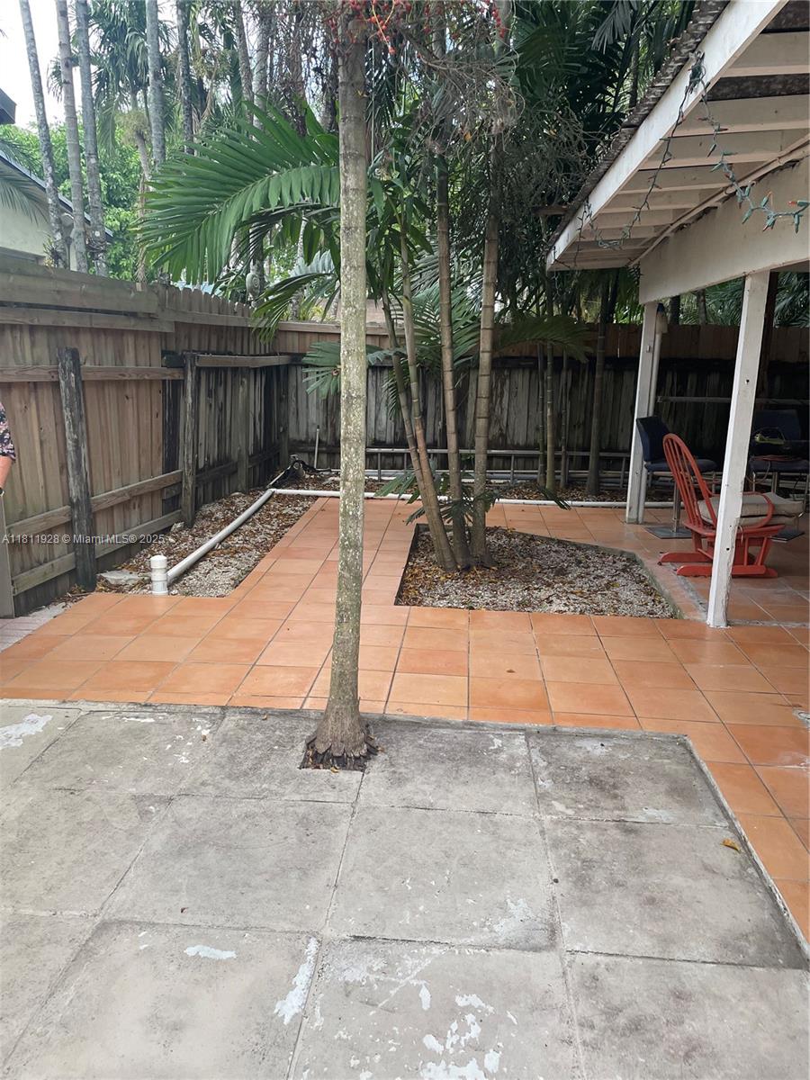 3 56 38 1.23 AC M/L N1/3 O - Residential