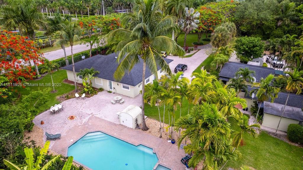 3 56 38 1.23 AC M/L N1/3 O - Residential