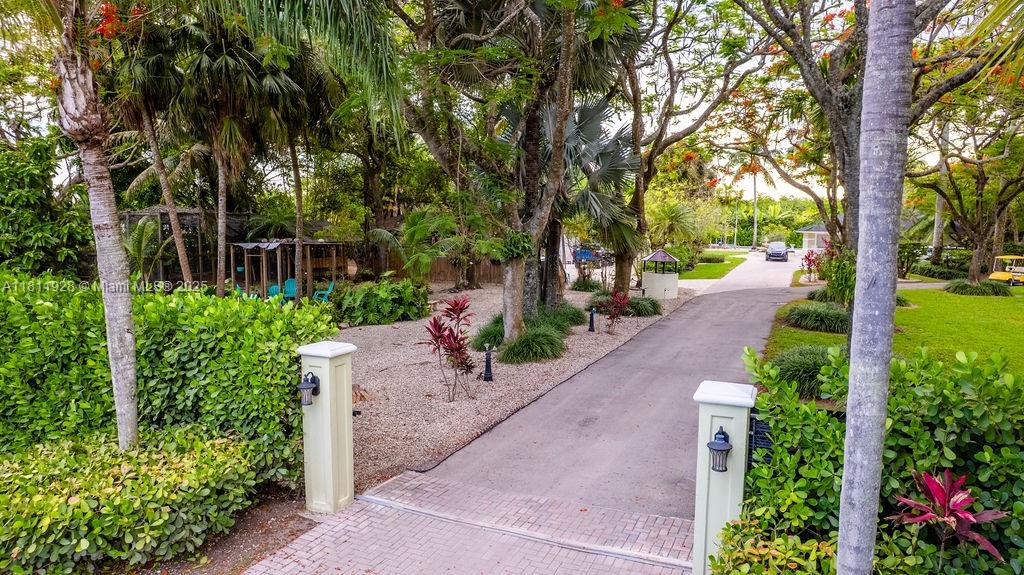 3 56 38 1.23 AC M/L N1/3 O - Residential