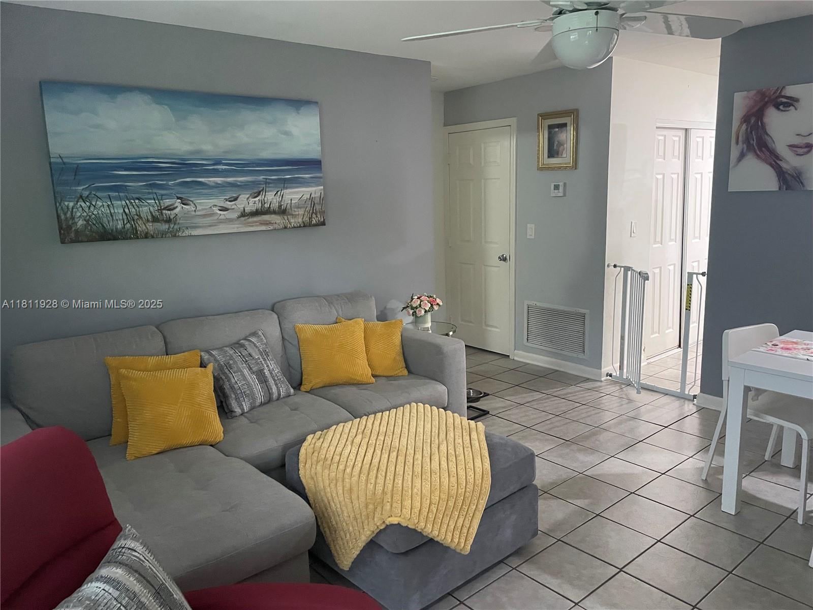 3 56 38 1.23 AC M/L N1/3 O - Residential