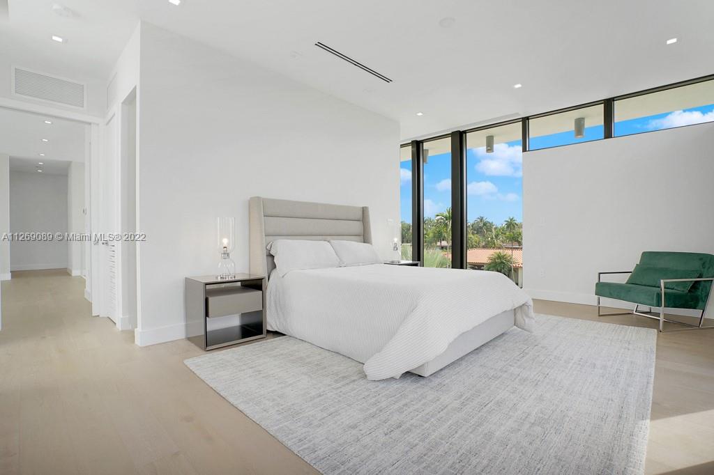 EASTERN SHORES 1ST ADDN - Residential