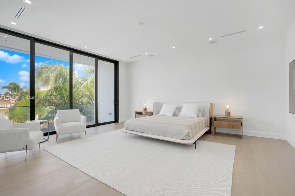 EASTERN SHORES 1ST ADDN - Residential