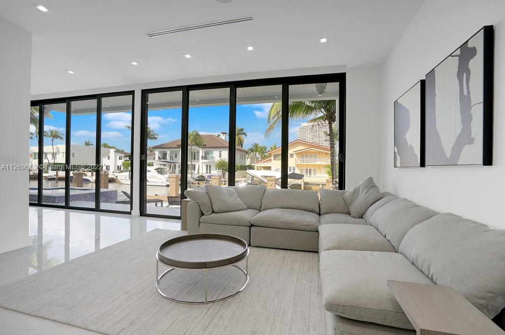 EASTERN SHORES 1ST ADDN - Residential