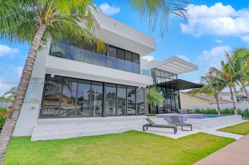 EASTERN SHORES 1ST ADDN - Residential