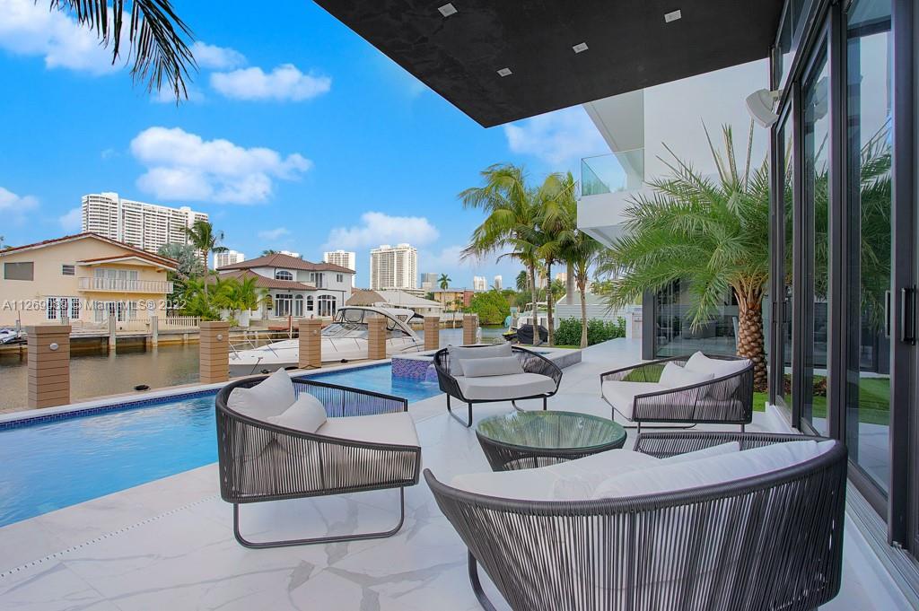 EASTERN SHORES 1ST ADDN - Residential