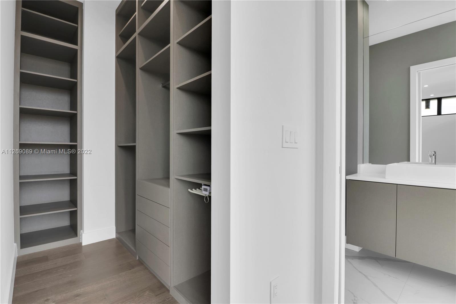 EASTERN SHORES 1ST ADDN - Residential