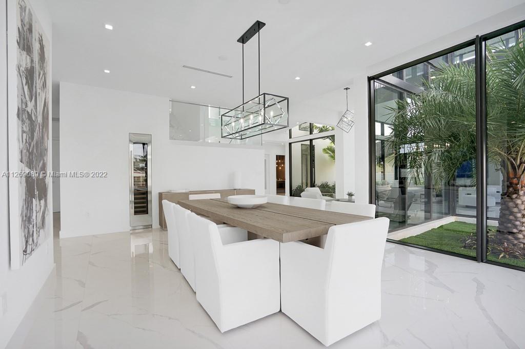 EASTERN SHORES 1ST ADDN - Residential