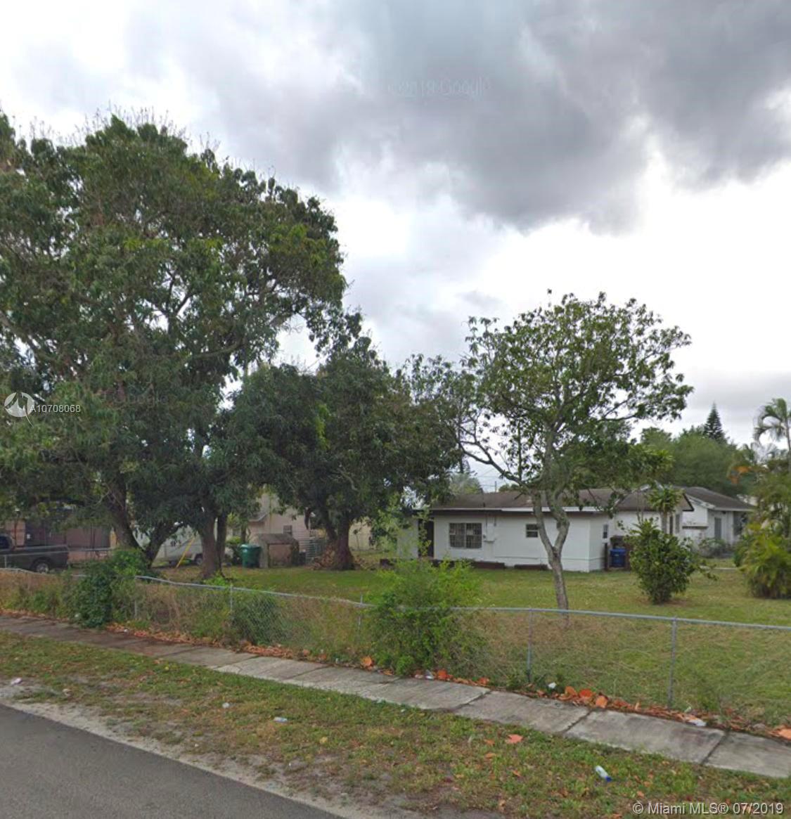 EVERGLADES AVE HTS ADDN - Residential Lease