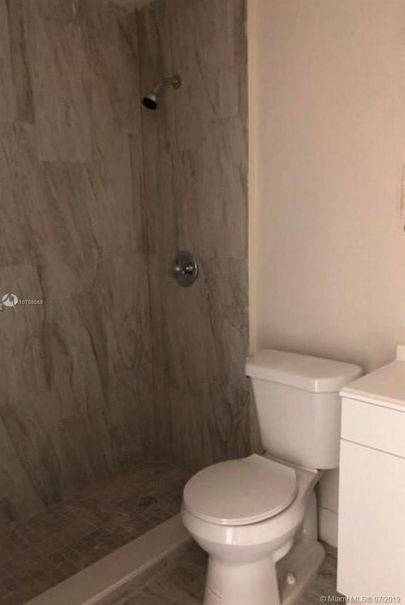 EVERGLADES AVE HTS ADDN - Residential Lease