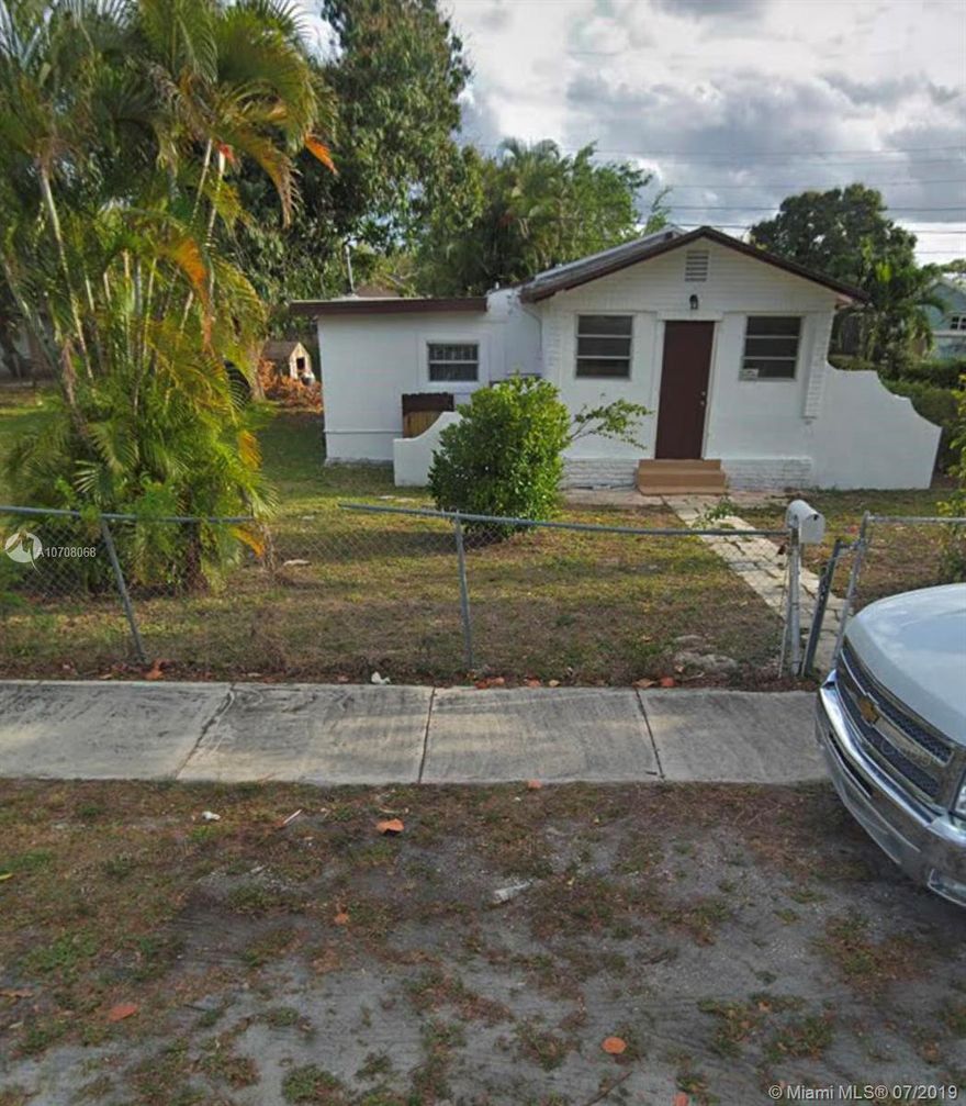 FOR RENT Totally remodeled 3 bedrooms, 2 bathrooms single family home. Huge corner lot, perfect to park your boat, truck or for kids to play. Tenant pays for electricity, water and lawn maintenance. 1st month and security deposit moves you in. Call today!