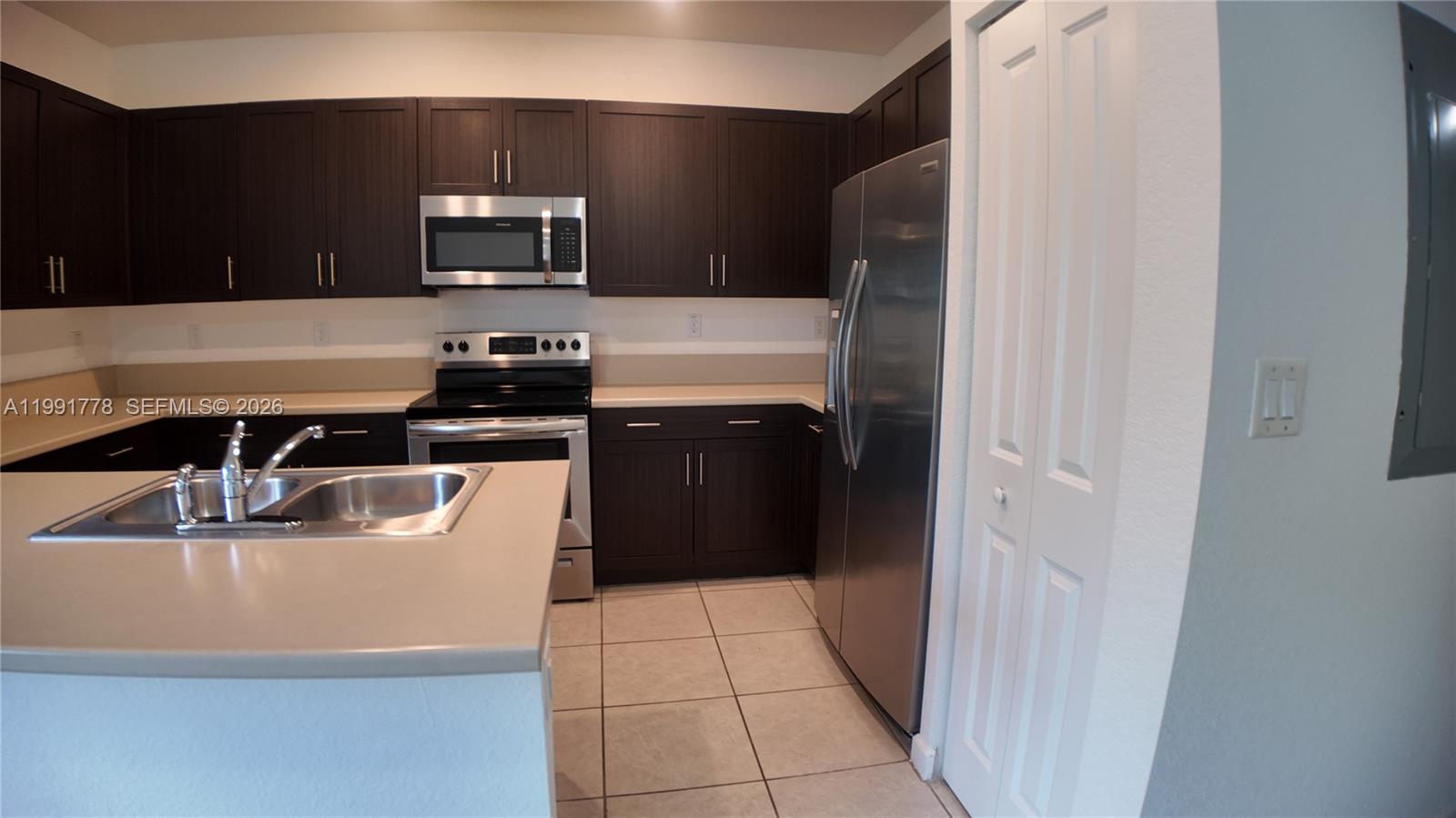 VIA VENTURA NEIGHBORHOOD - Residential