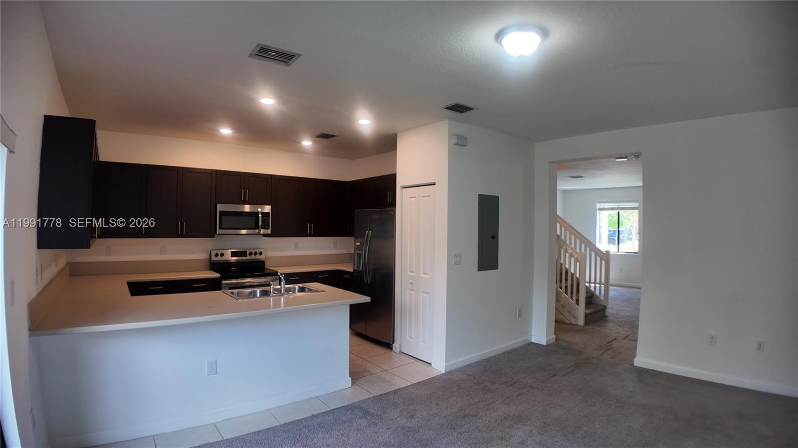 VIA VENTURA NEIGHBORHOOD - Residential