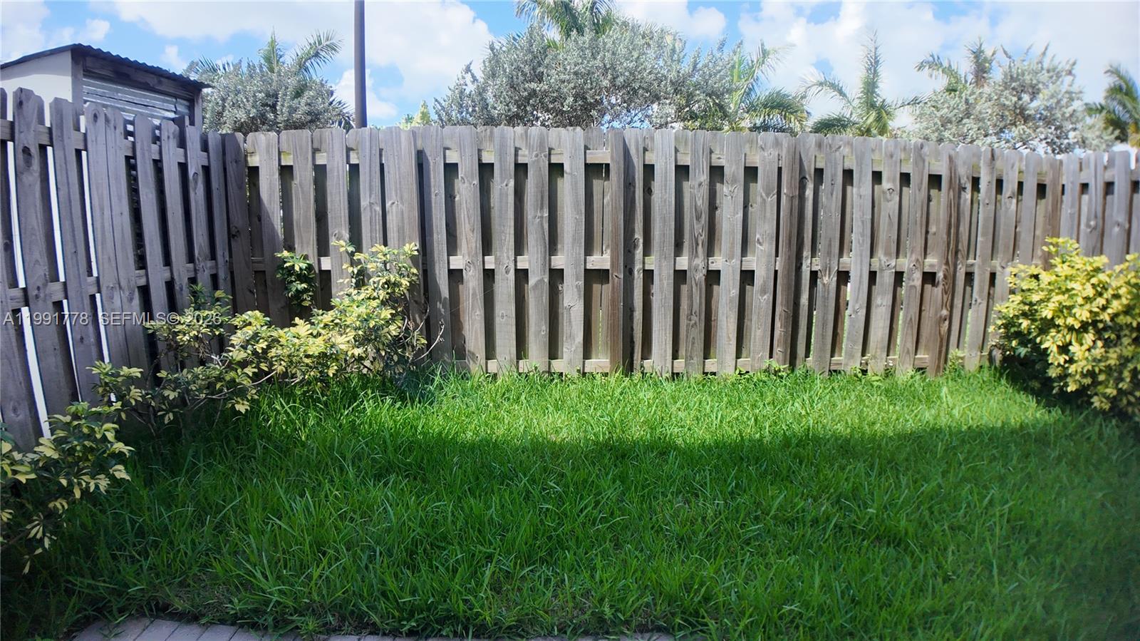 VIA VENTURA NEIGHBORHOOD - Residential