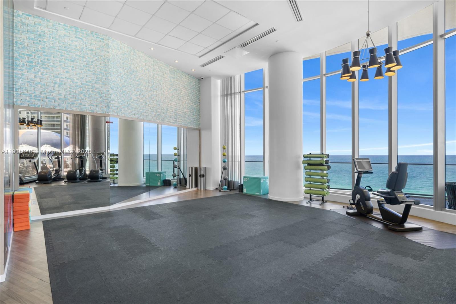 4111 SOUTH OCEAN DRIVE CO - Residential