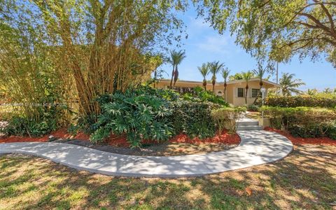 A home in Pinecrest