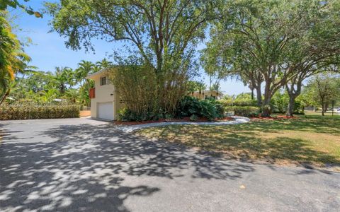 A home in Pinecrest