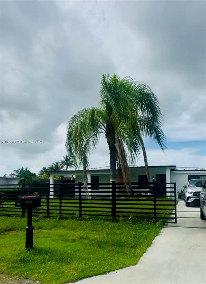 LEISURE CITY SEC 2 - Residential Lease