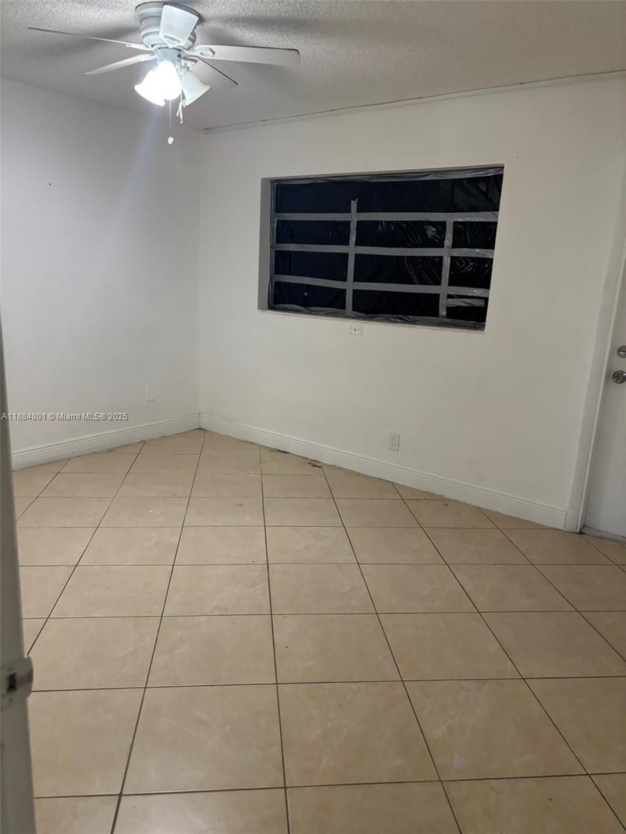 PARADISE GARDENS II CONDO - Residential Lease