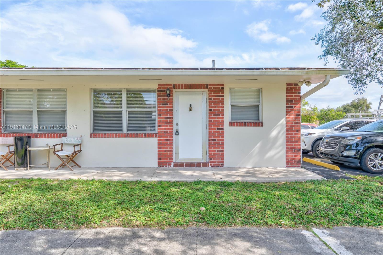 GOLDEN HEIGHTS - Residential Lease