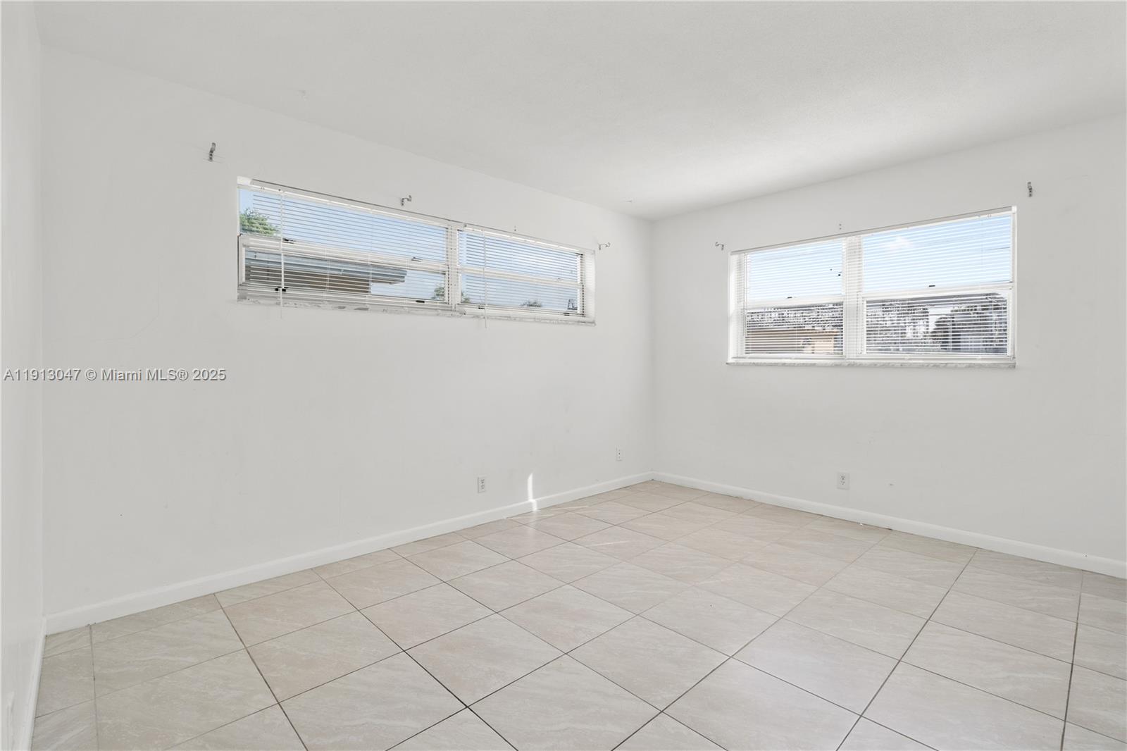 GOLDEN HEIGHTS - Residential Lease