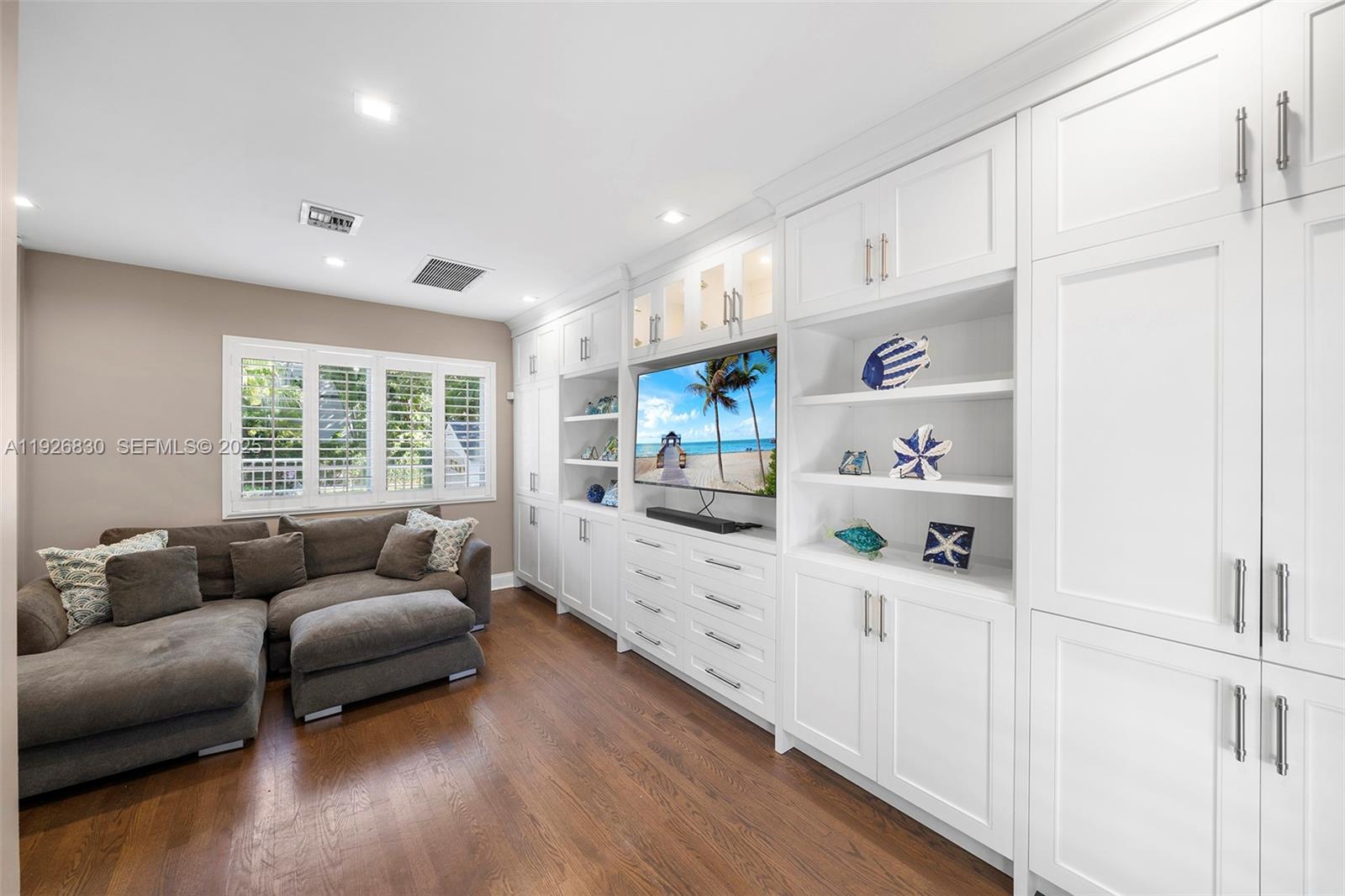 OCEAN VIEW HEIGHTS - Residential Lease