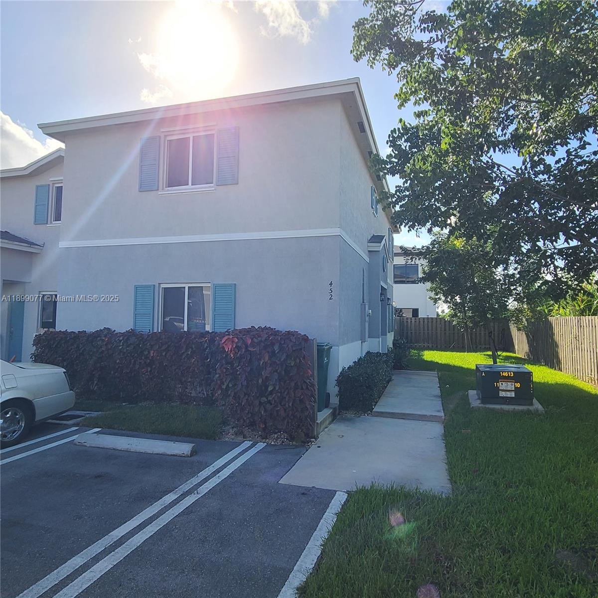 FOREST PARK VILLAS - Residential Lease