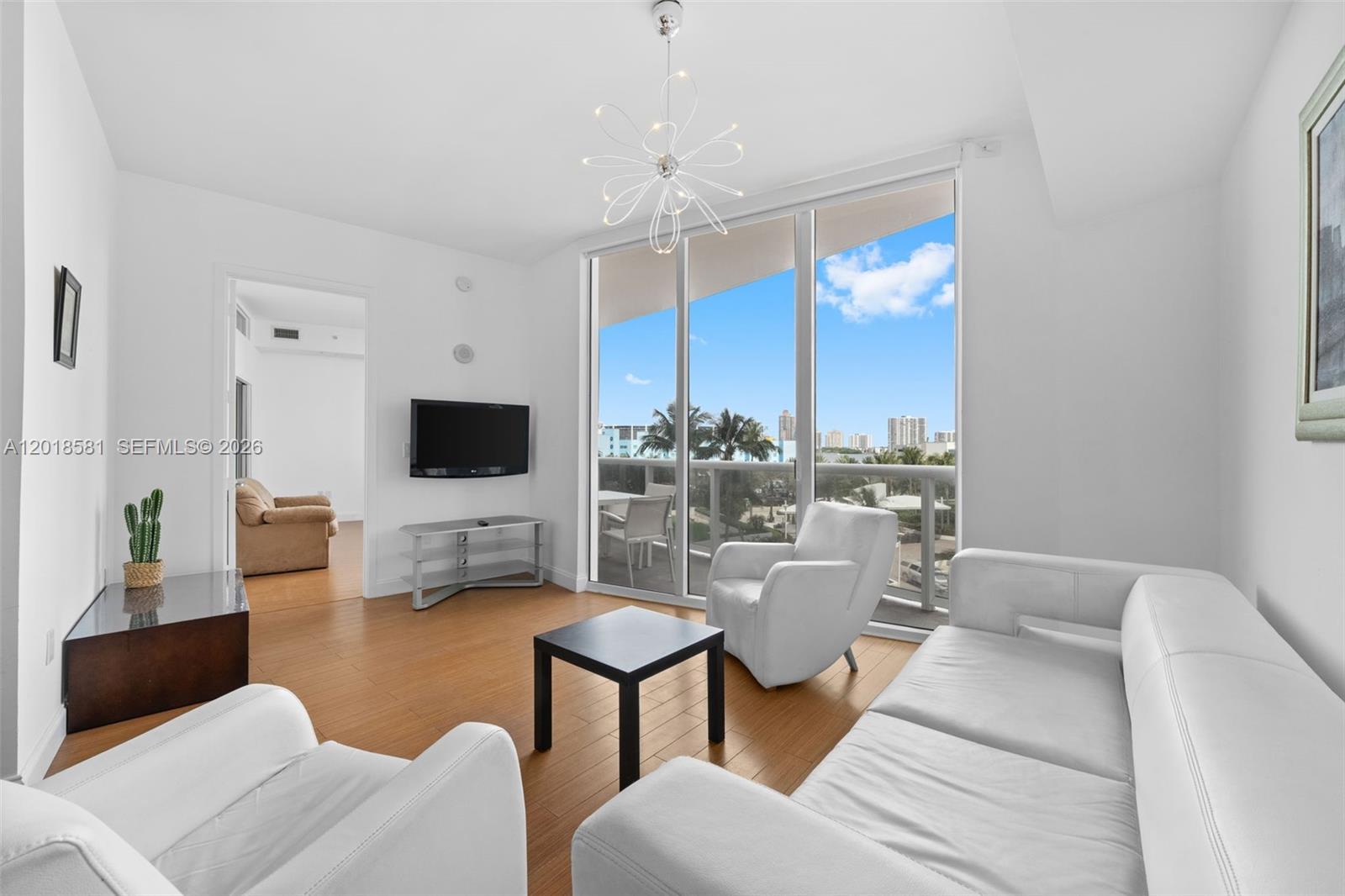 TRUMP PALACE CONDO - Residential