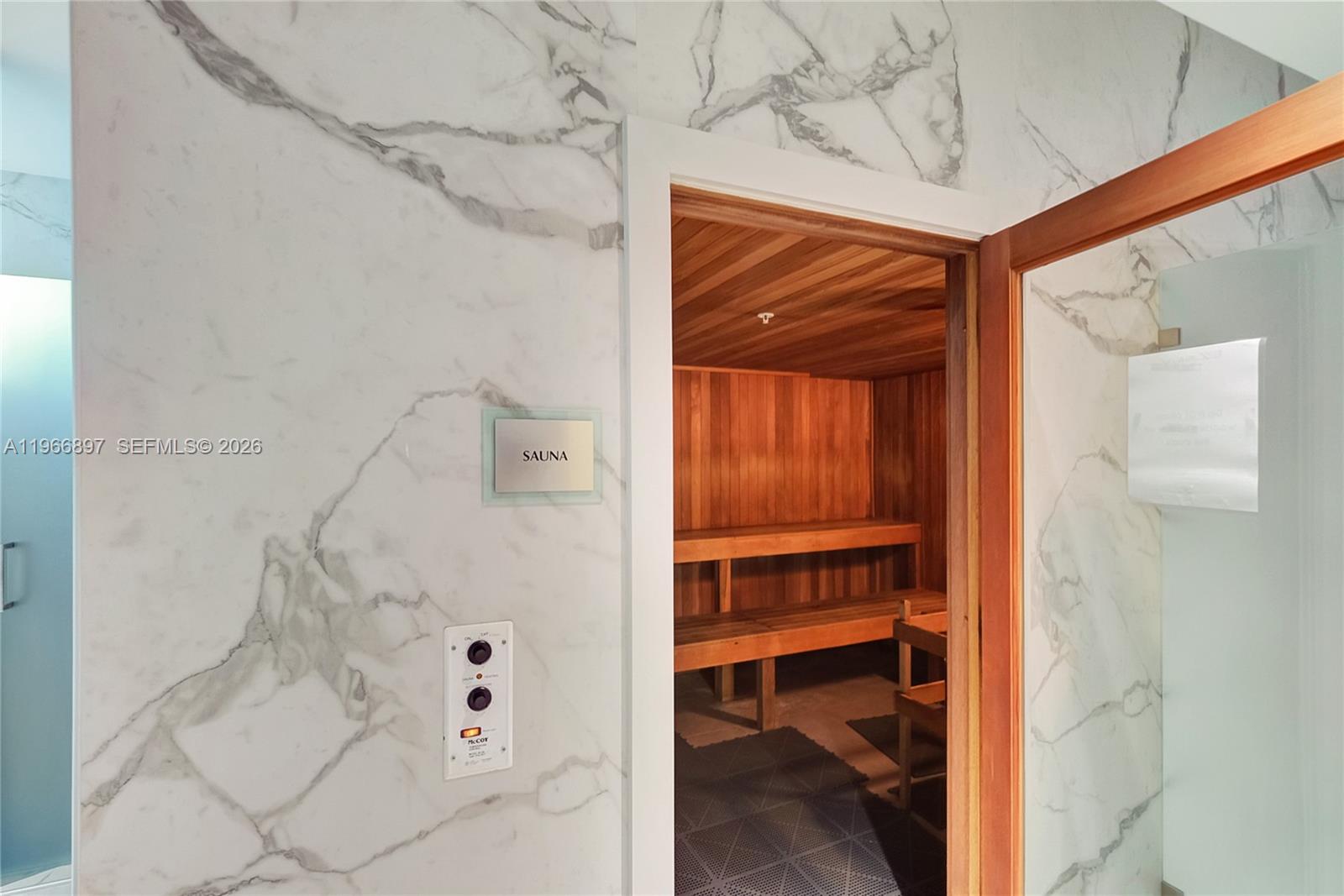 IVY CONDO - Residential