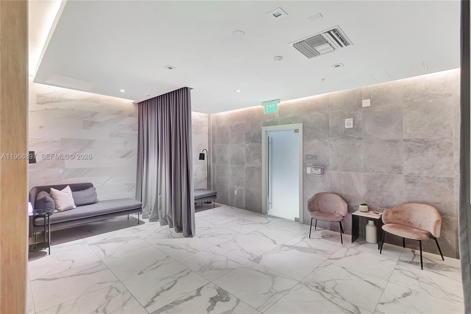 IVY CONDO - Residential