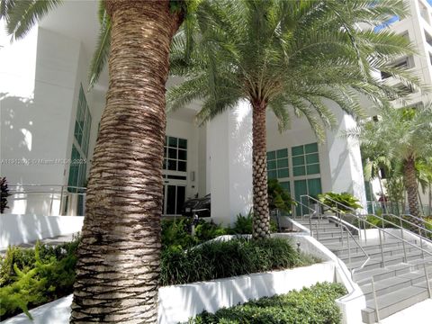 950 Brickell Bay Dr 5404 Miami FL 33131