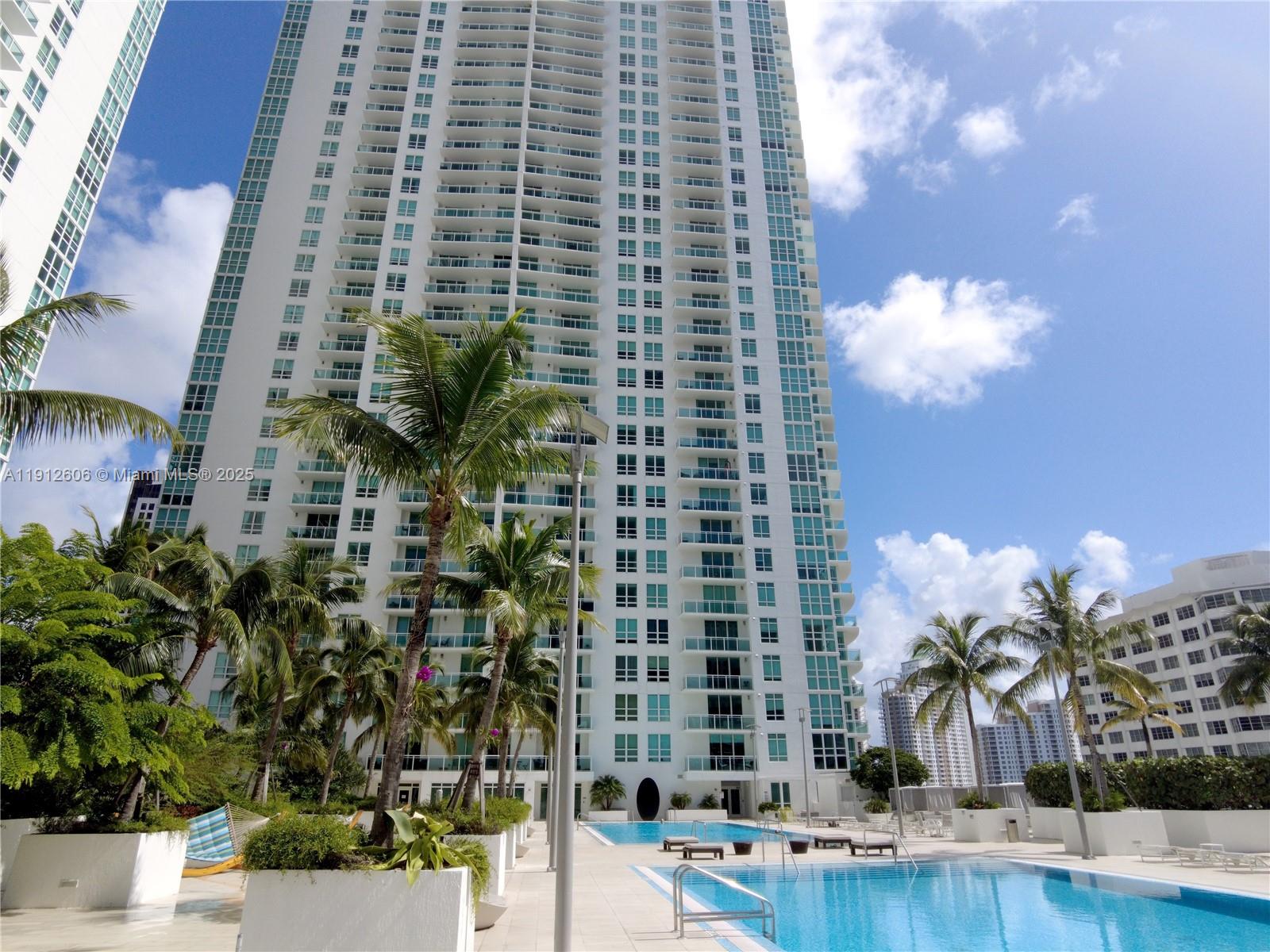 THE PLAZA 851 BRICKELL CO - Residential Lease